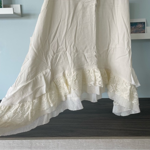 BSB Fashion Off White Cream / Beige Sleeveless Layered Lace Top - Picture 5 of 9